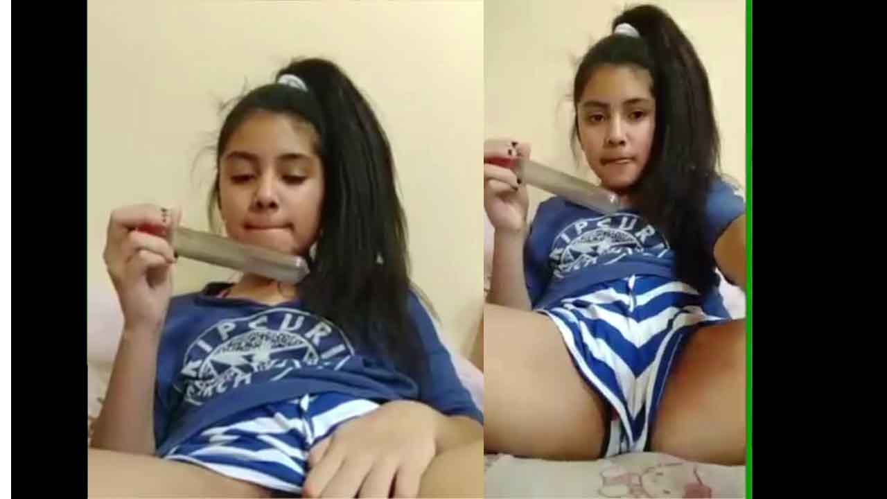 Ponytail girl - that day she is very horny AMATEUR PORN